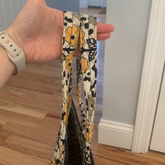 Vera Bradley Large Tote - Picture 6 of 10